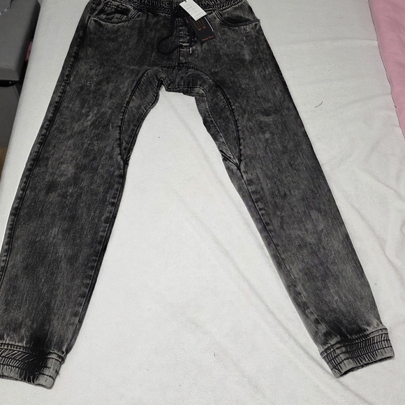 Smoke Rise Men's Charcoal Joggers - Picture 2 of 16